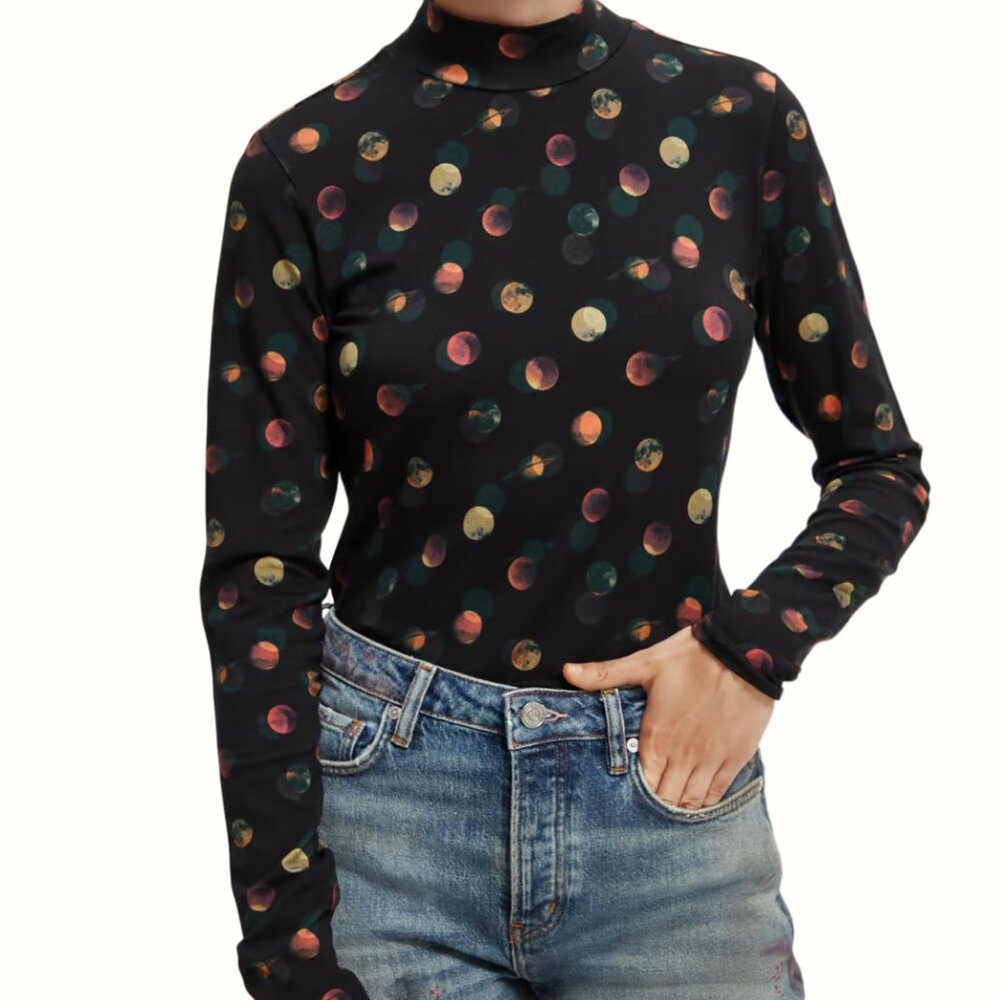 Scotch & Soda Long-Sleeve Planet Print Slim Fit Turtleneck T-Shirt